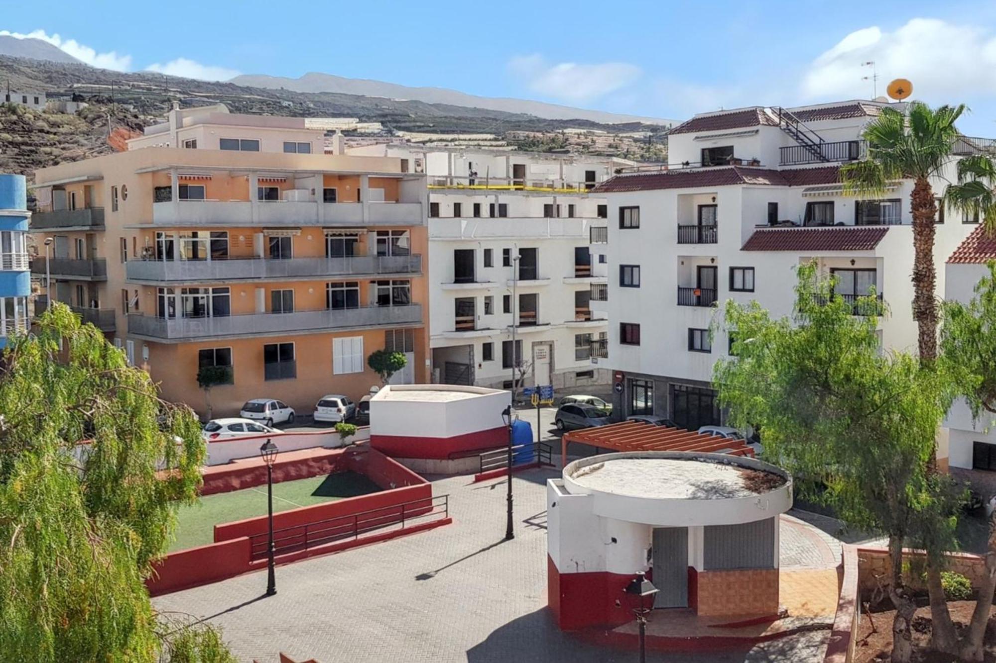 Bright Apartment In Puerto De Santiago 65 M² Terrace Exterior photo