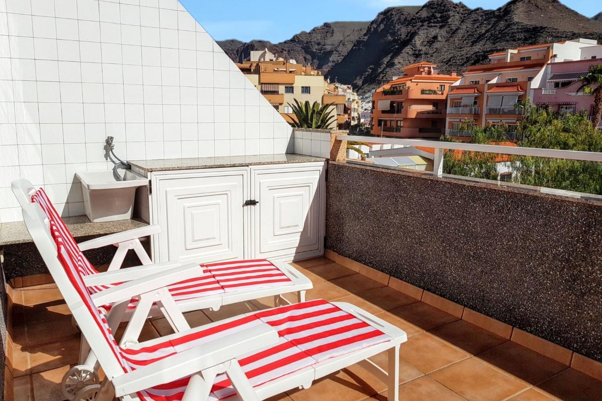 Bright Apartment In Puerto De Santiago 65 M² Terrace Exterior photo