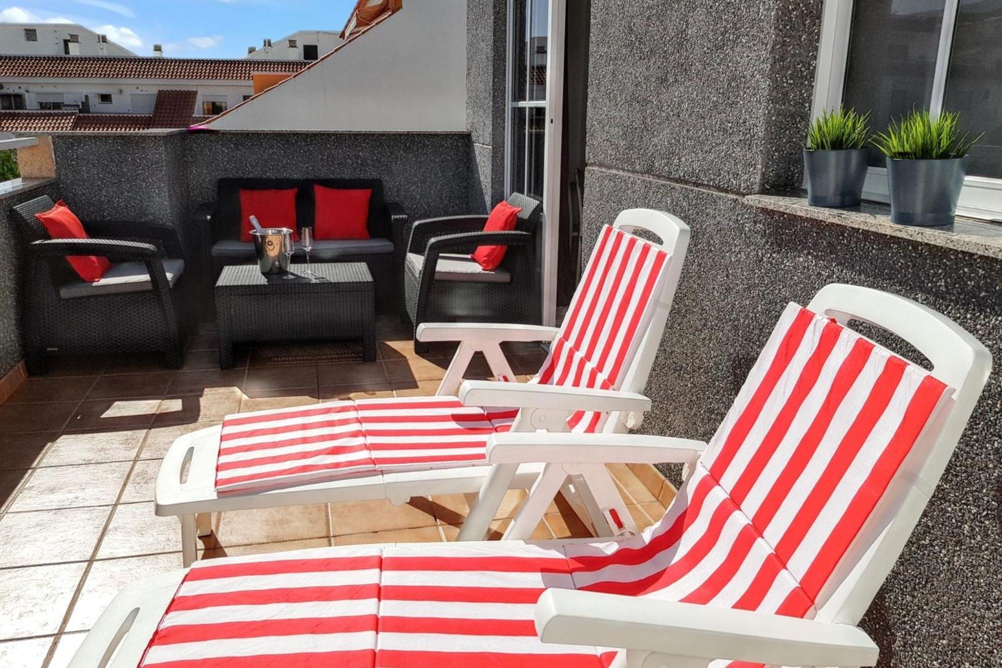 Bright Apartment In Puerto De Santiago 65 M² Terrace Exterior photo