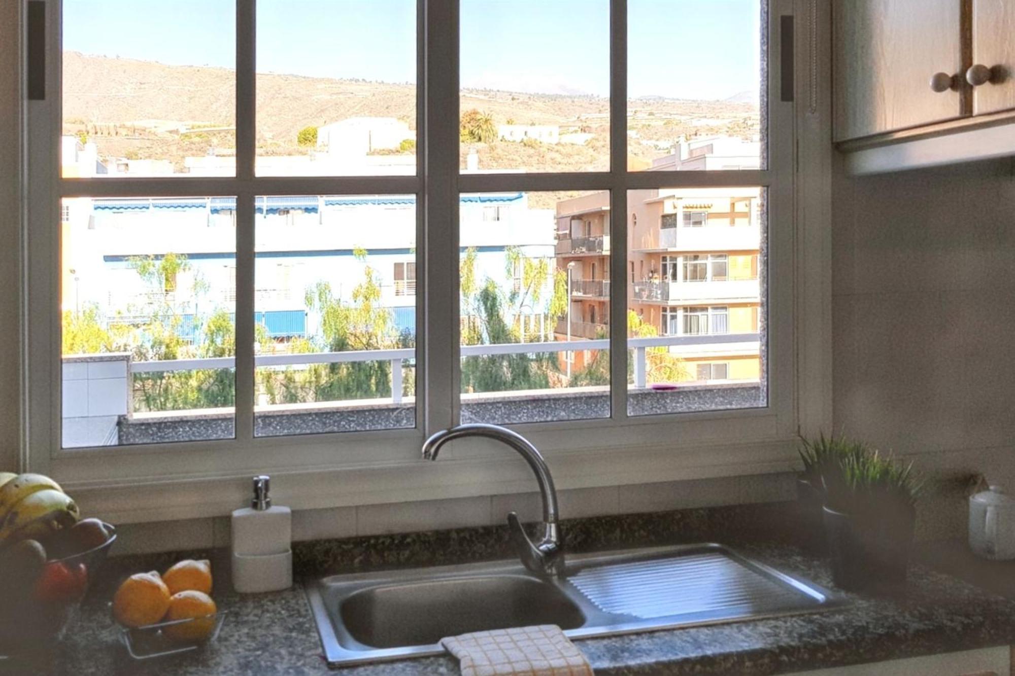 Bright Apartment In Puerto De Santiago 65 M² Terrace Exterior photo